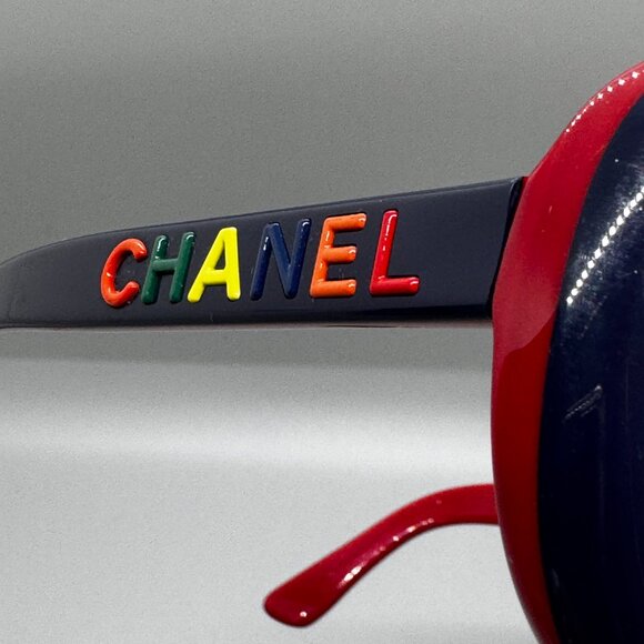 Authentic Chanel Colorful Blue/Red Rainbow Logo Oversized Frame Sunglasses 5138 - Picture 13 of 16